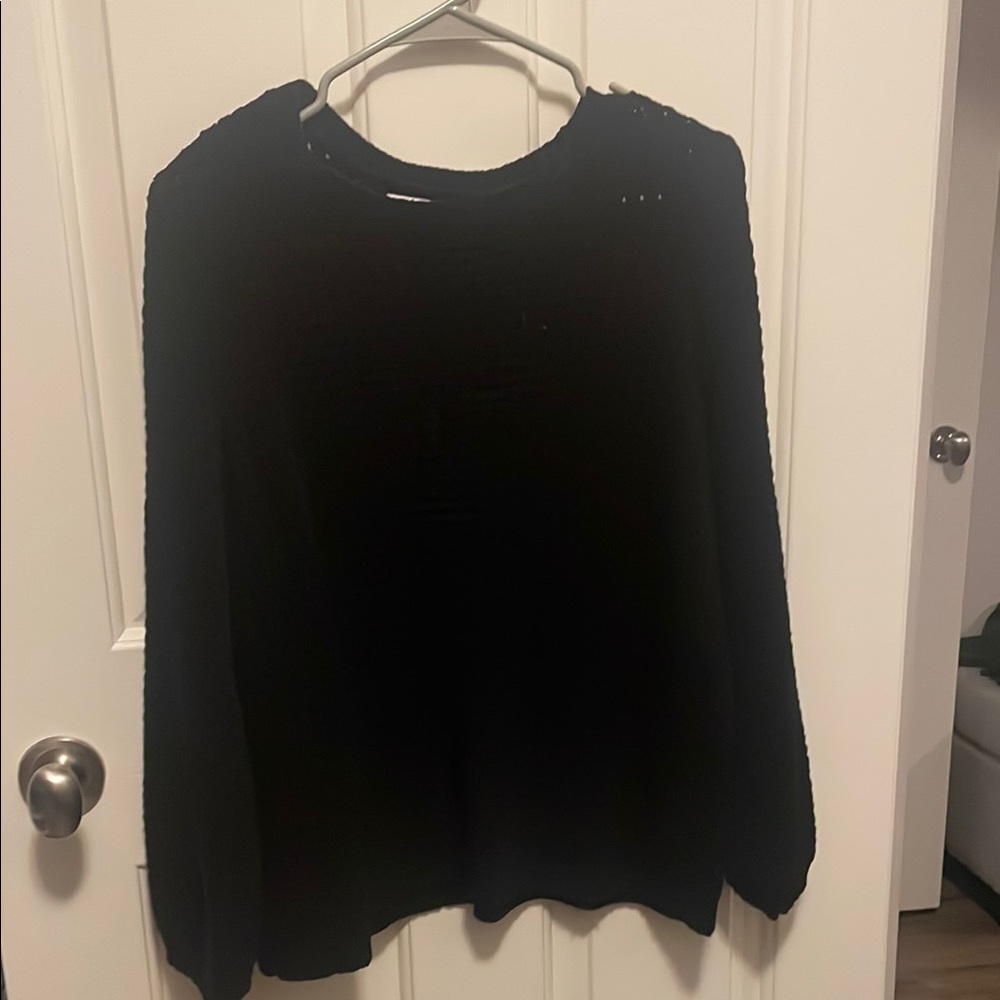 14th & Union Black Crew Neck Sweater